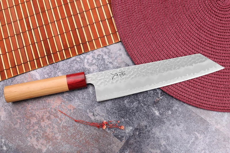 Couteau kiritsuke japonais artisanal Tsunehisa Aogami Super martelé 21cm