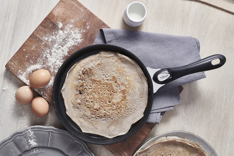 Poêle à crêpes antiadhésive De Buyer Choc Intense Twisty en aluminium forgé