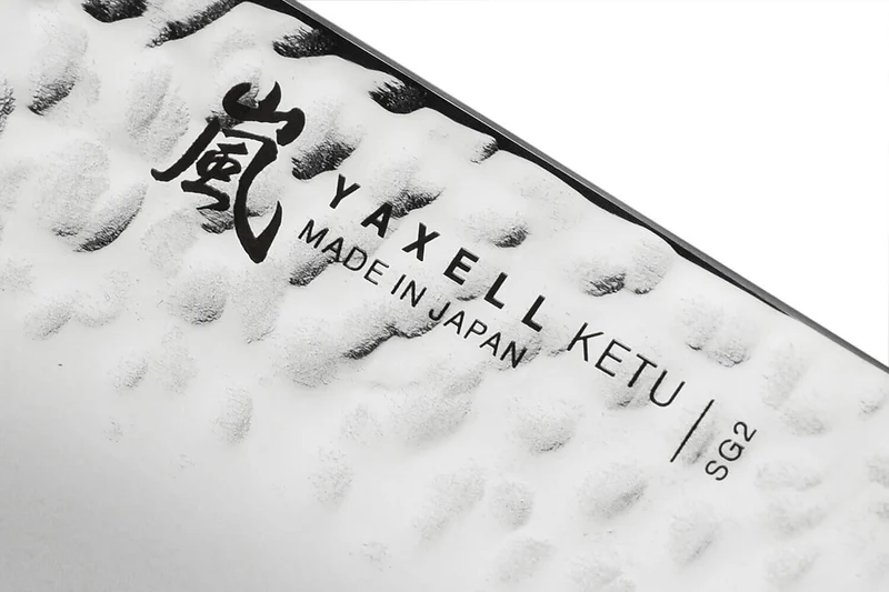 Couteau à steak japonais Yaxell Ketu lame 11,3cm manche en Pakkawood