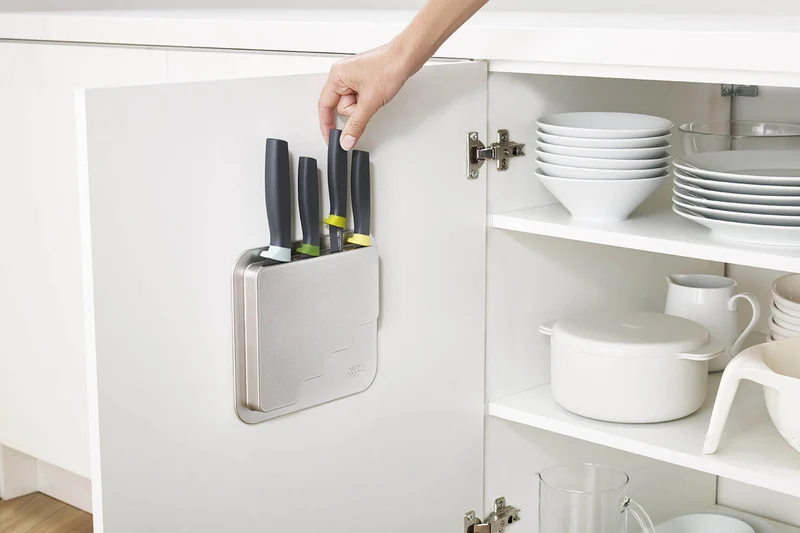 Ensemble de 4 couteaux Joseph Joseph Elevate avec boîtier de rangement pour placard