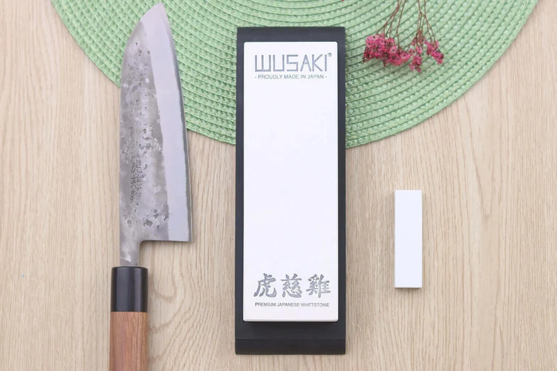 Pierre à aiguiser japonaise 240/1000 Wusaki by Suehiro en céramique double face