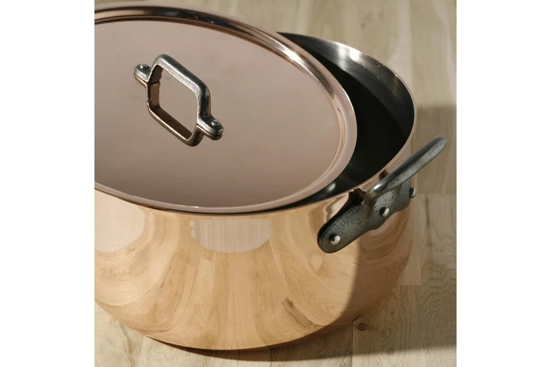 Braisière en cuivre 24cm De Buyer Inocuivre anses en fonte d'acier avec couvercle