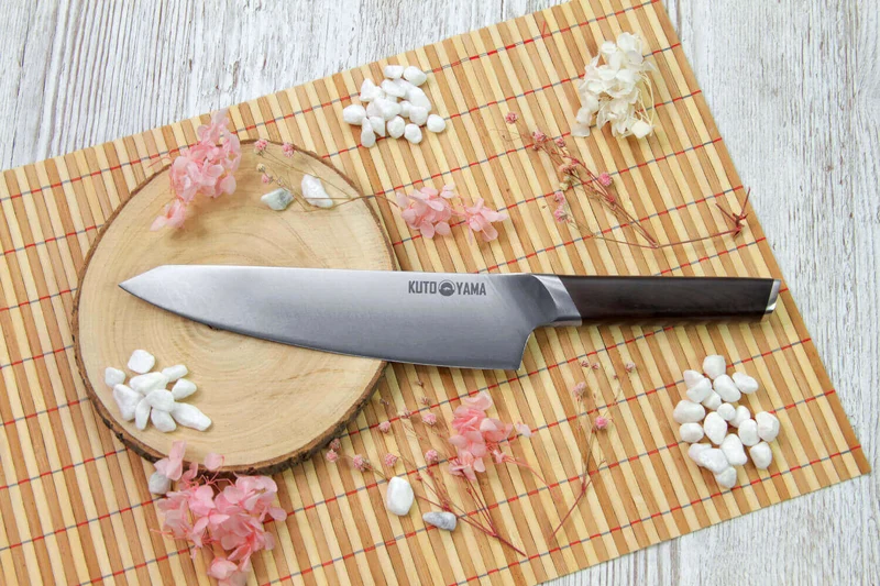 Couteau de chef Kutoyama lame 20cm et manche en bois d'ébène