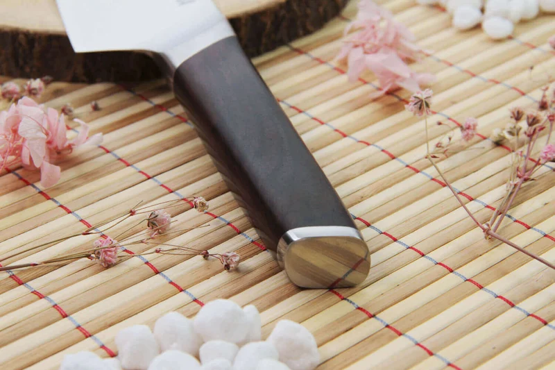 Couteau de chef Kutoyama lame 20cm et manche en bois d'ébène