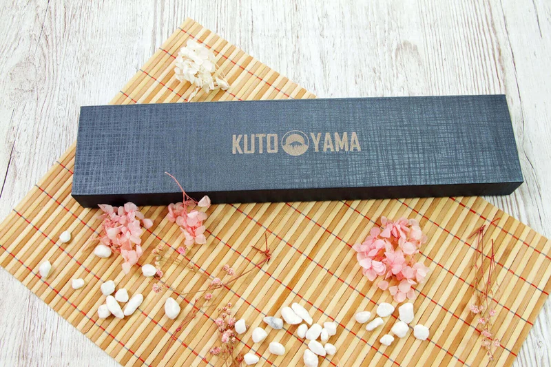 Couteau de chef Kutoyama lame 20cm et manche en bois d'ébène