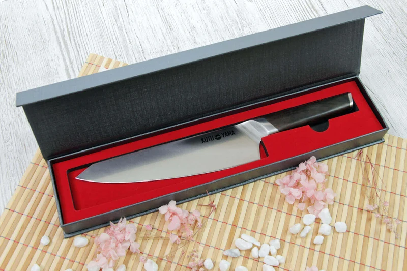Couteau de chef Kutoyama lame 20cm et manche en bois d'ébène
