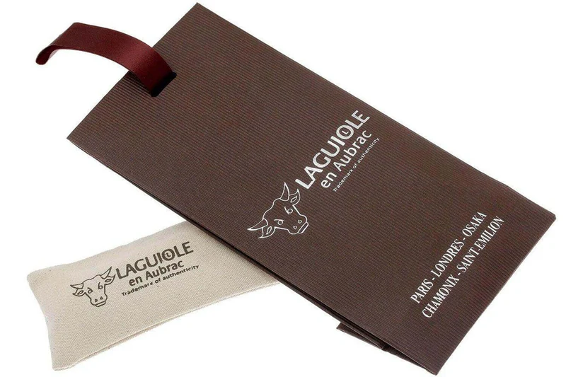 Couteau pliant Laguiole en Aubrac en pistachier manche 12cm