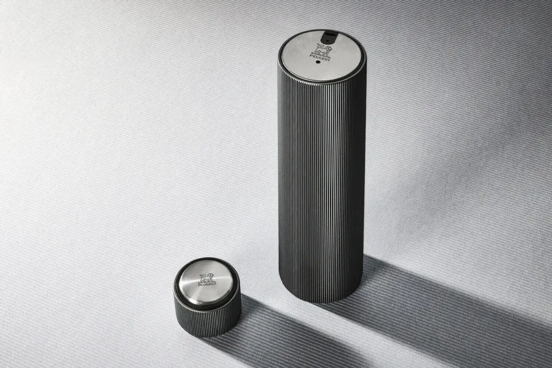 Tire-bouchon électrique rechargeable Peugeot Line Reverse Carbone avec coupe-capsule