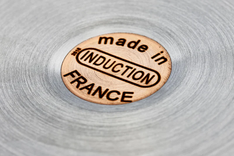 Sauteuse bombée en cuivre inox De Buyer Prima Matera poignée en fonte d'inox compatible induction