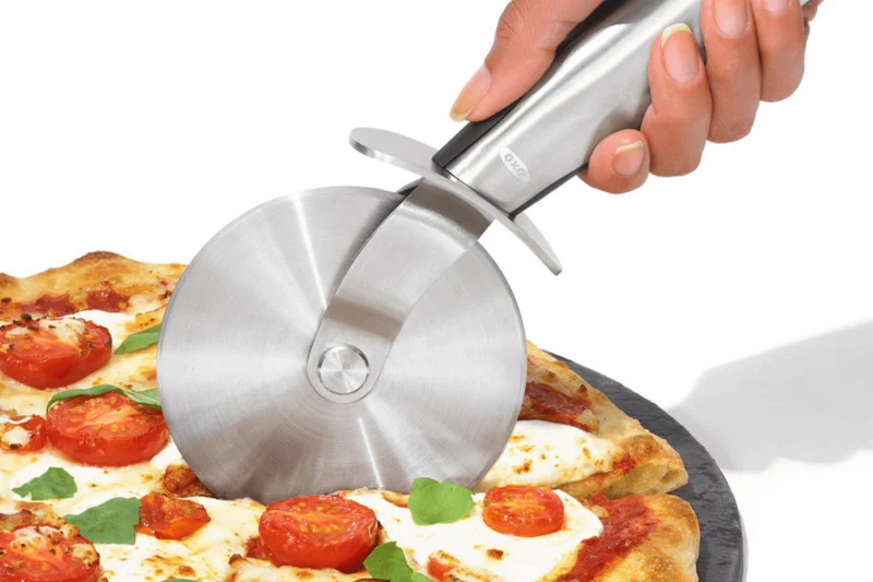 Roulette à pizza OXO Steel diamètre 10cm en acier inoxydable