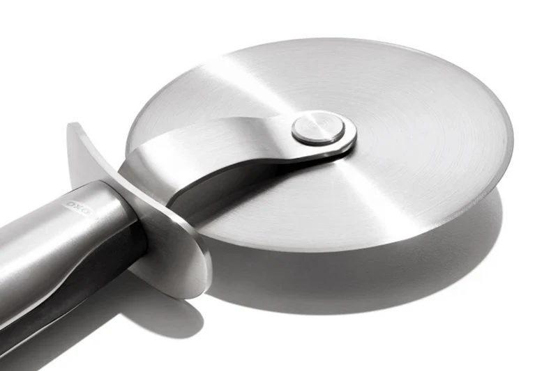 Roulette à pizza OXO Steel diamètre 10cm en acier inoxydable