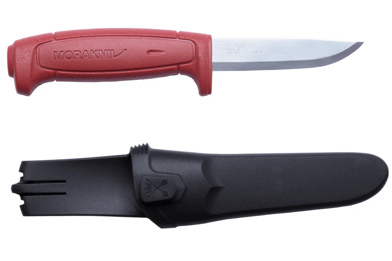 Couteau Mora Basic 511 12147 lame carbone 9,1cm manche polypropylène rouge + étui