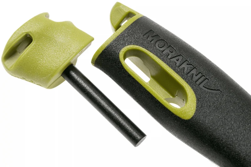 Couteau Mora Companion Spark 13570 lame inox 10,4cm manche caoutchouc vert avec pierre à feu + étui