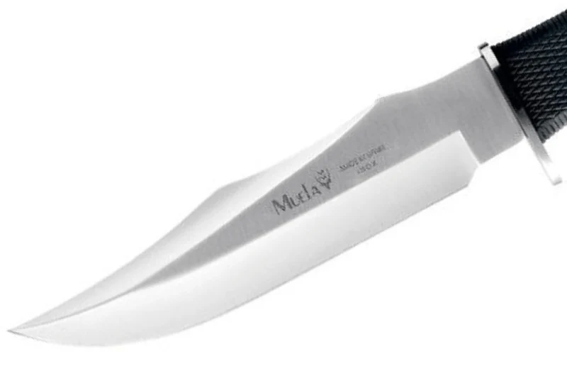 Couteau Muela 21733 lame en inox 17cm manche en gomme noire + étui noir