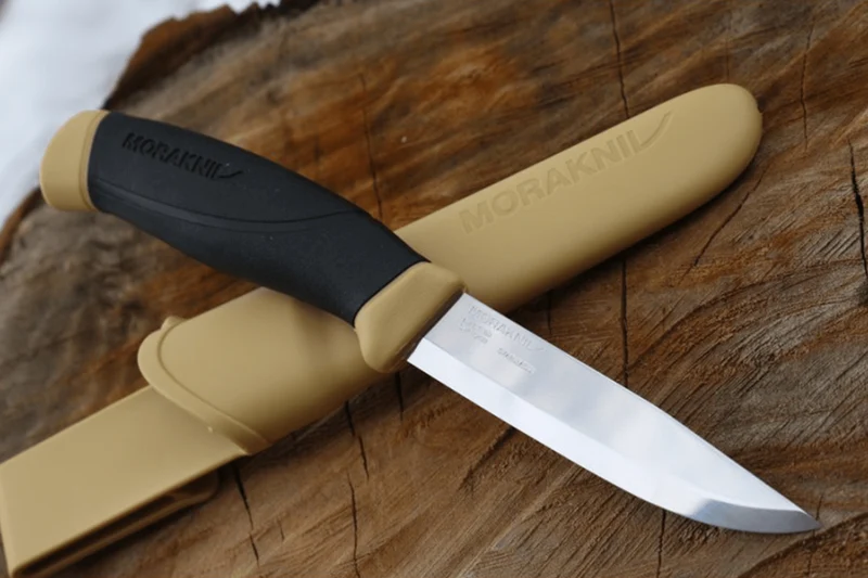 Couteau Mora Companion 13166 lame inox 10,4cm manche caoutchouc noir/sable + étui