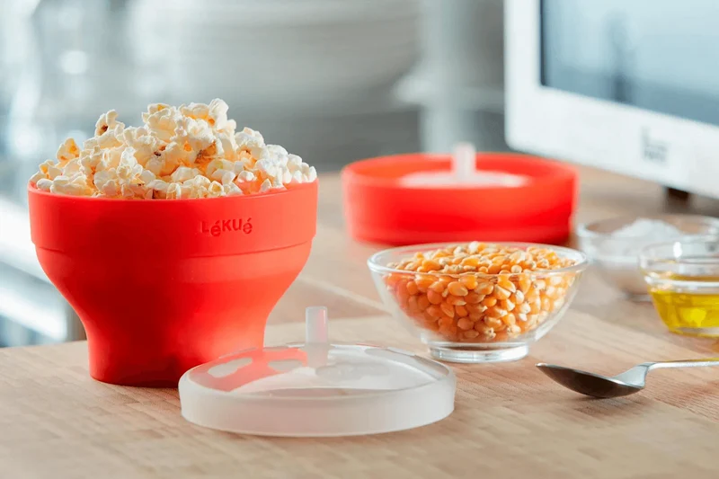 Mini bol à popcorns Lékué pour micro ondes en silicone diamètre 12,7cm