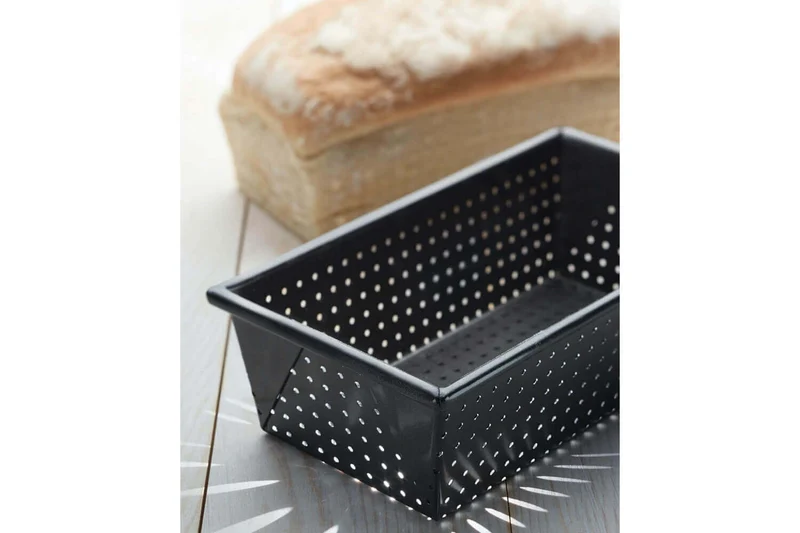 Moule à pain MasterClass Crusty Bake perforé antiadhérent 21x11x7cm