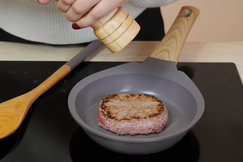 L'Incroyable Poêle antiadhérente en céramique Cookut moka
