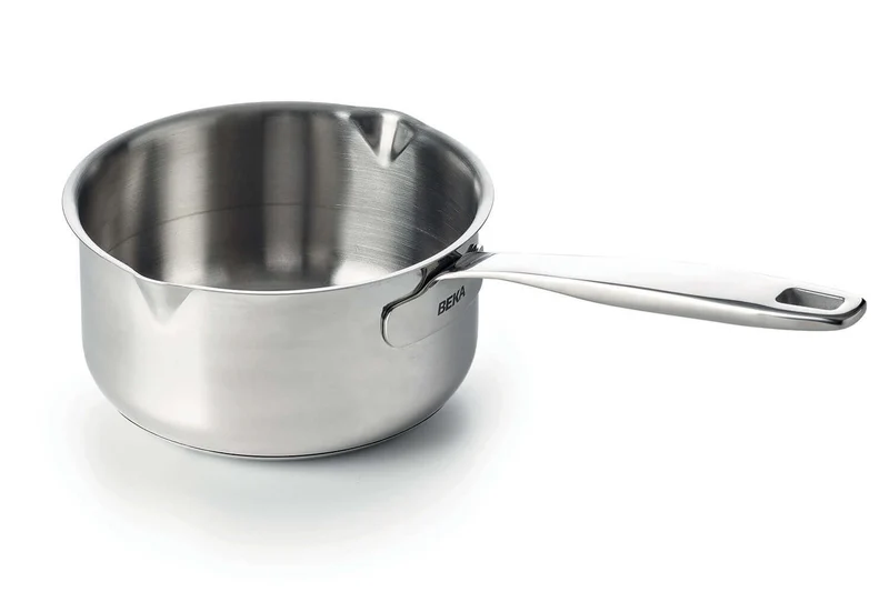 Casserole Beka Maestro en acier inoxydable 18/10 avec 2 becs verseurs