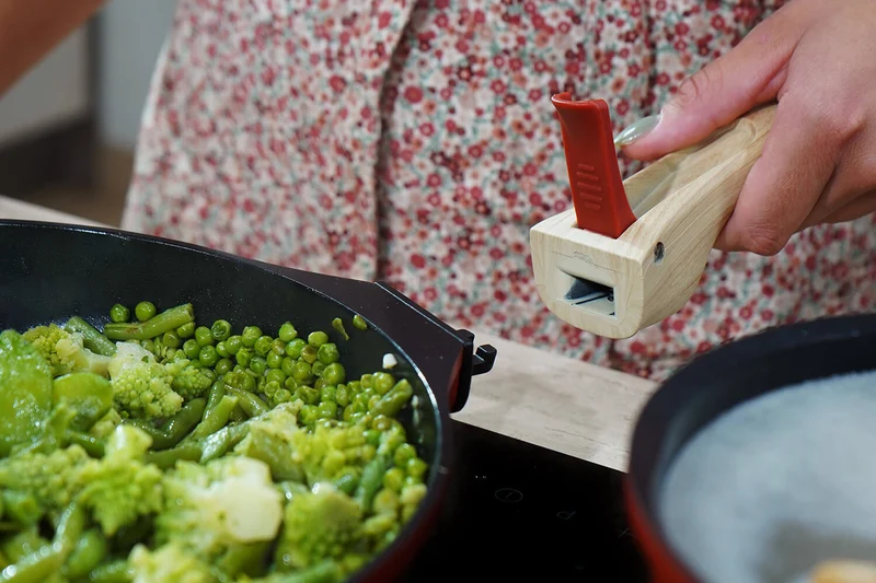 L'Incroyable Poignée amovible Cookut pour poêle et casserole