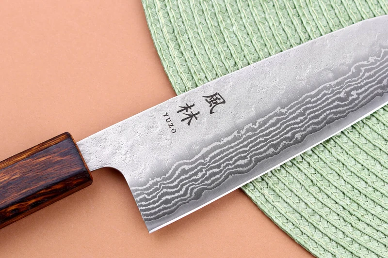 Couteau santoku 16,5cm japonais artisanal Yuzo Enju Damas 440C