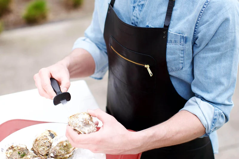 Tablier de cuisine DutchDeluxes en cuir avec poche à zip