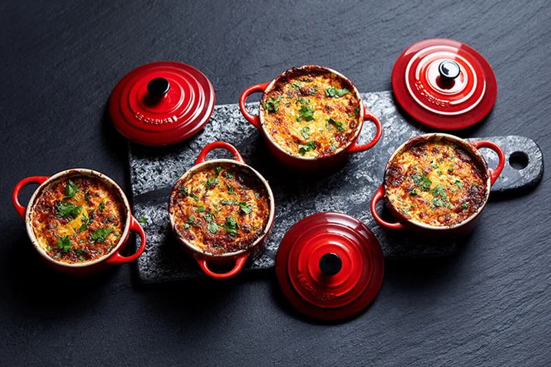 Mini cocotte ronde en céramique Le Creuset 10cm Cerise