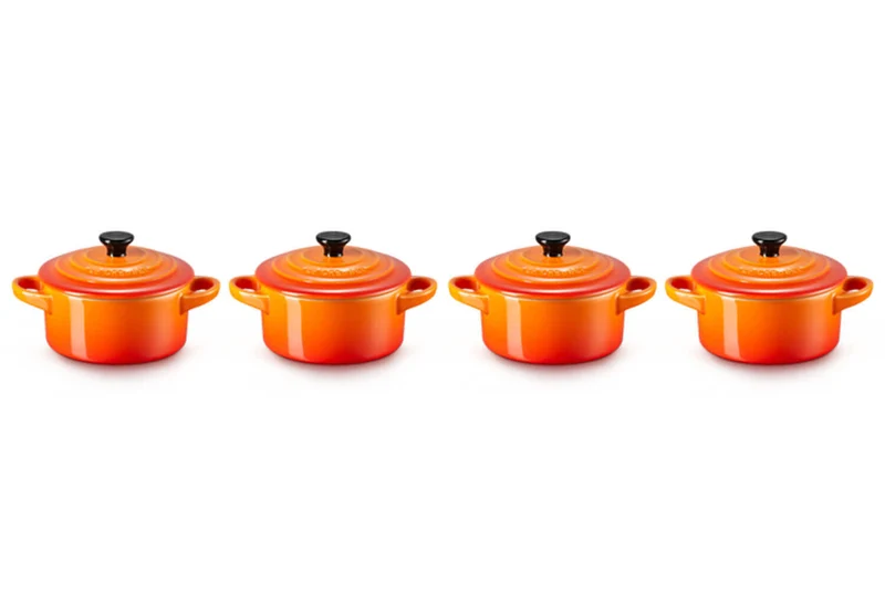 Set de 4 mini cocottes Le Creuset en céramique Volcanique