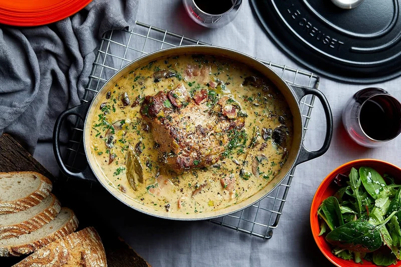 Cocotte ovale en fonte émaillée Le Creuset Signature 29cm Noir Mat