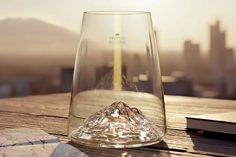 Verre à spiritueux long Alaskan Maker Topographic Vésuve en verre cristallin