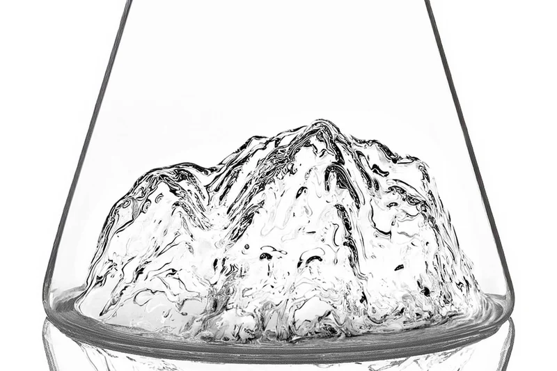 Carafe à eau Alaskan Maker Topographic Mont Blanc en verre cristallin