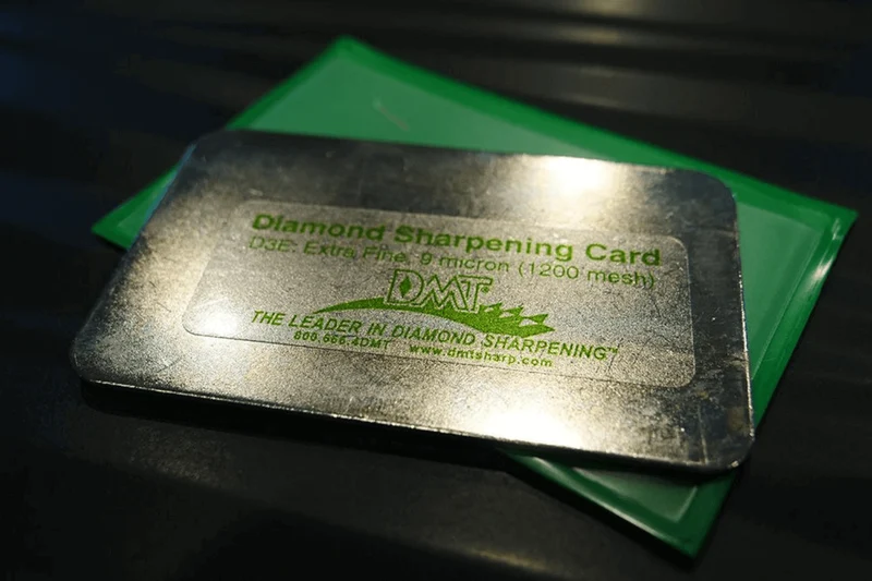 Set 3 cartes à aiguiser diamant DMT Dia-Sharp 325/600/1200 + étui