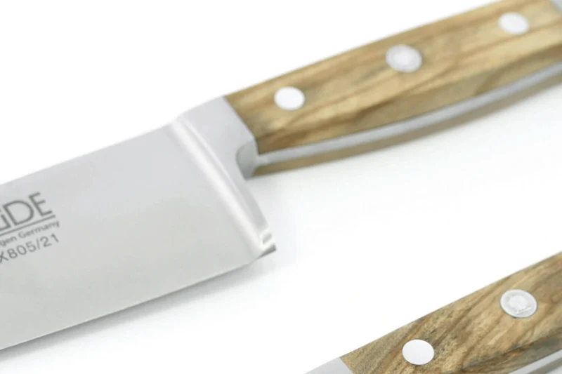 Couteau de chef Güde Alpha Olive 21cm en acier forgé