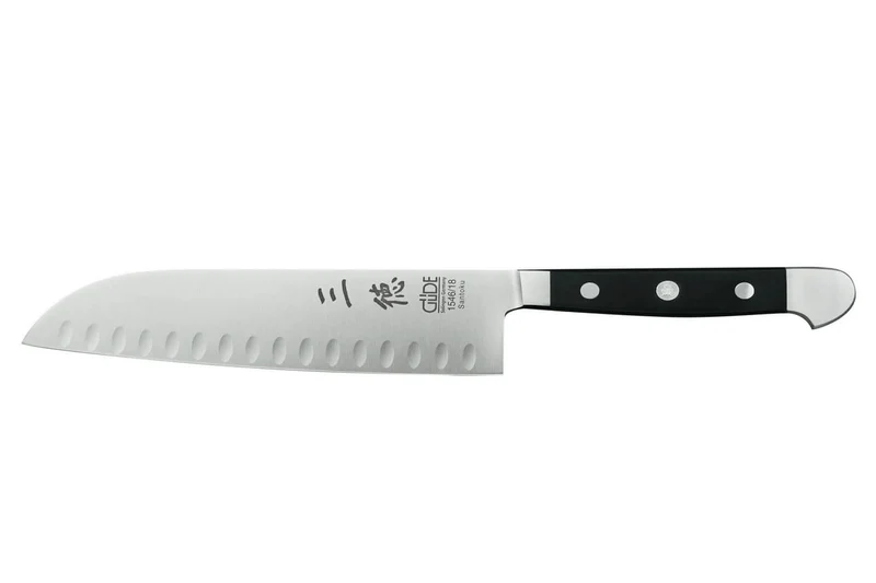 Couteau santoku alvéolé Güde Alpha 18cm en acier forgé