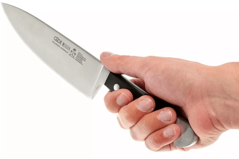Couteau de chef Güde Alpha 16cm en acier forgé