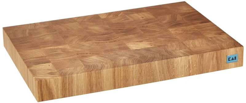 Planche à découper KAI en chêne 39x26cm + pieds antidérapants