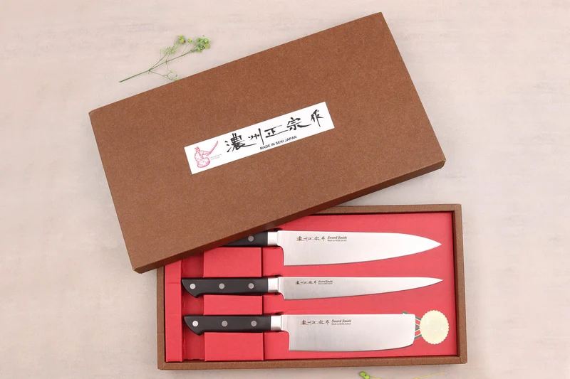 Coffret 3 couteaux japonais Satake Cutlery ABS sujihiki + chef + nakiri