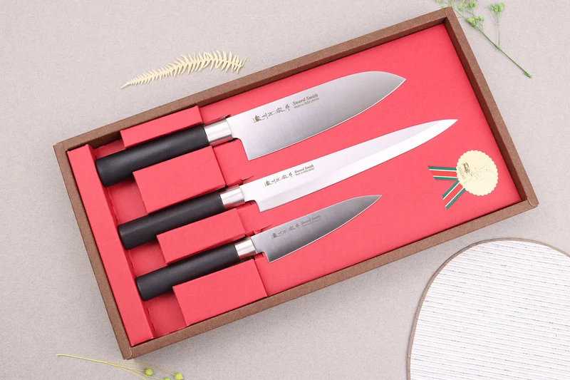 Coffret 3 couteaux japonais Satake Cutlery Traditional PP sashimi + santoku + office
