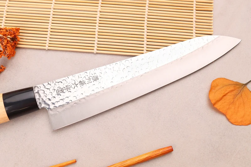 Coffret 2 couteaux japonais Satake Cutlery Tsuchime chef + deba