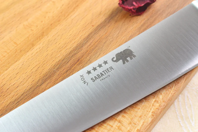 Couteau de chef Sabatier Éléphant Idéal Forgé 20cm manche nylon noir