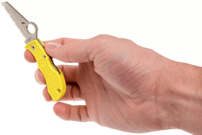 Couteau pliant Spyderco Manbug Salt MYLS manche en nylon/fibres de verre jaune 6,4cm