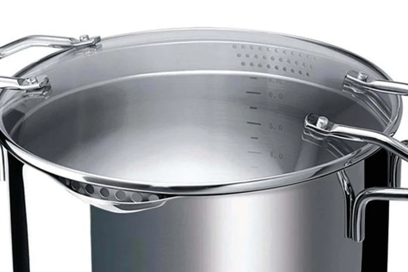 Cuiseur à pâtes et légumes Beka Emporo en inox 24cm avec couvercle passoire