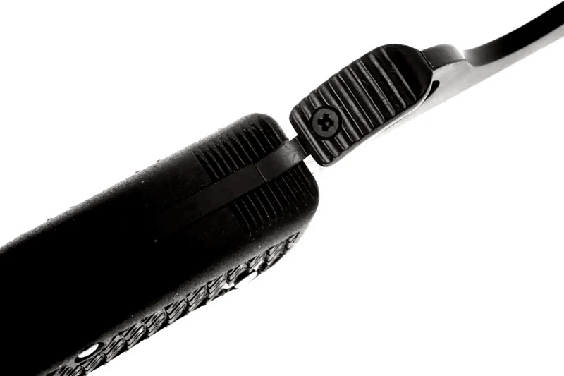 Couteau pliant Spyderco Assist C79PSBBK lame noire dentée manche en nylon/fibre de verre noir 12,2cm