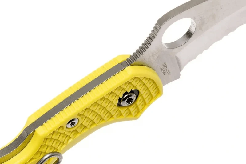 Couteau pliant Spyderco Dragonfly 2 Salt Hawkbill C28SYL2HB manche en nylon/fibre de verre jaune 8,5cm