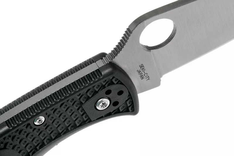 Couteau pliant Spyderco Endela C243PBK manche en nylon/fibre de verre noir 11,9cm