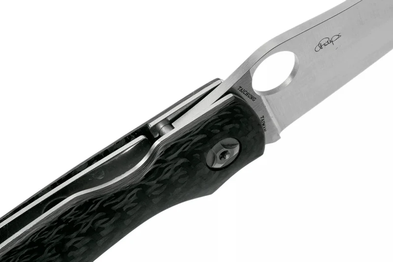 Couteau pliant Spyderco Kapara C241CFP manche en fibre de carbone noir 11,9cm