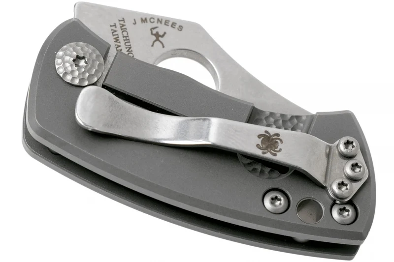 Couteau pliant Spyderco McBee C236TIP manche en titane gris argenté 5,7cm