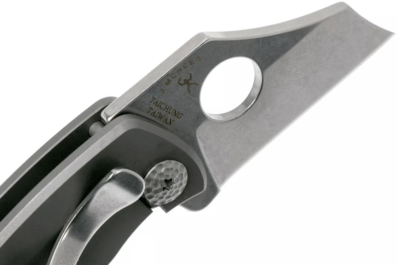 Couteau pliant Spyderco McBee C236TIP manche en titane gris argenté 5,7cm