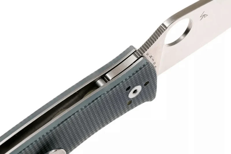 Couteau pliant Spyderco Polestar C220GPGY manche en G10 gris 11,5cm