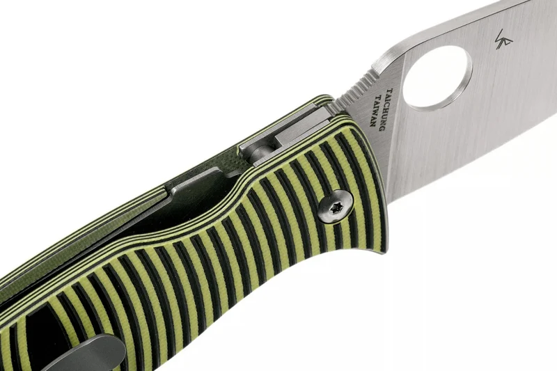 Couteau pliant Spyderco Caribbean Leaf C217GP manche en G10 noir à rayures jaunes 12,3cm